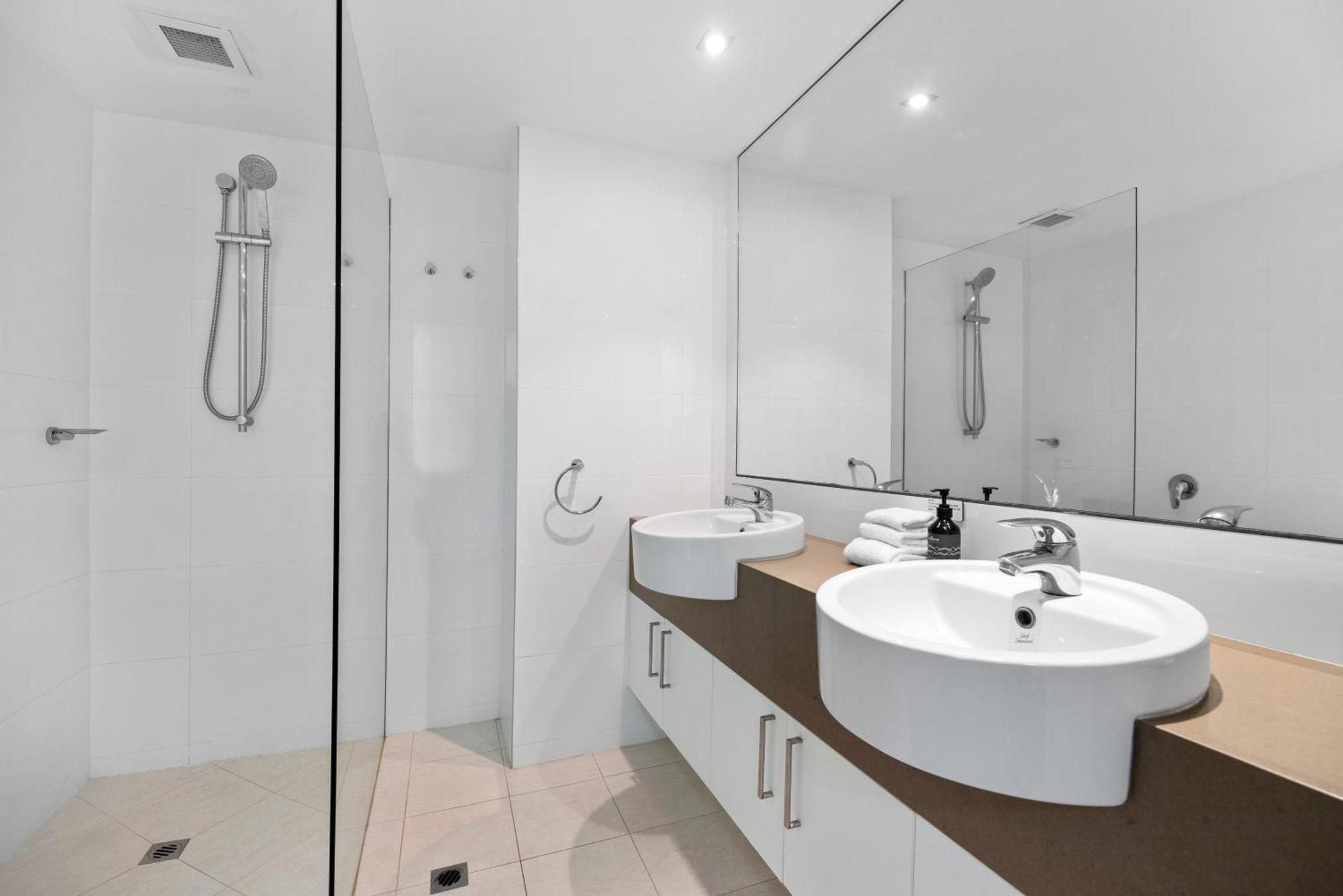 Fairshore 12: Absolute Beachfront, Direct Beach & Pool Access Noosa Heads Eksteriør billede