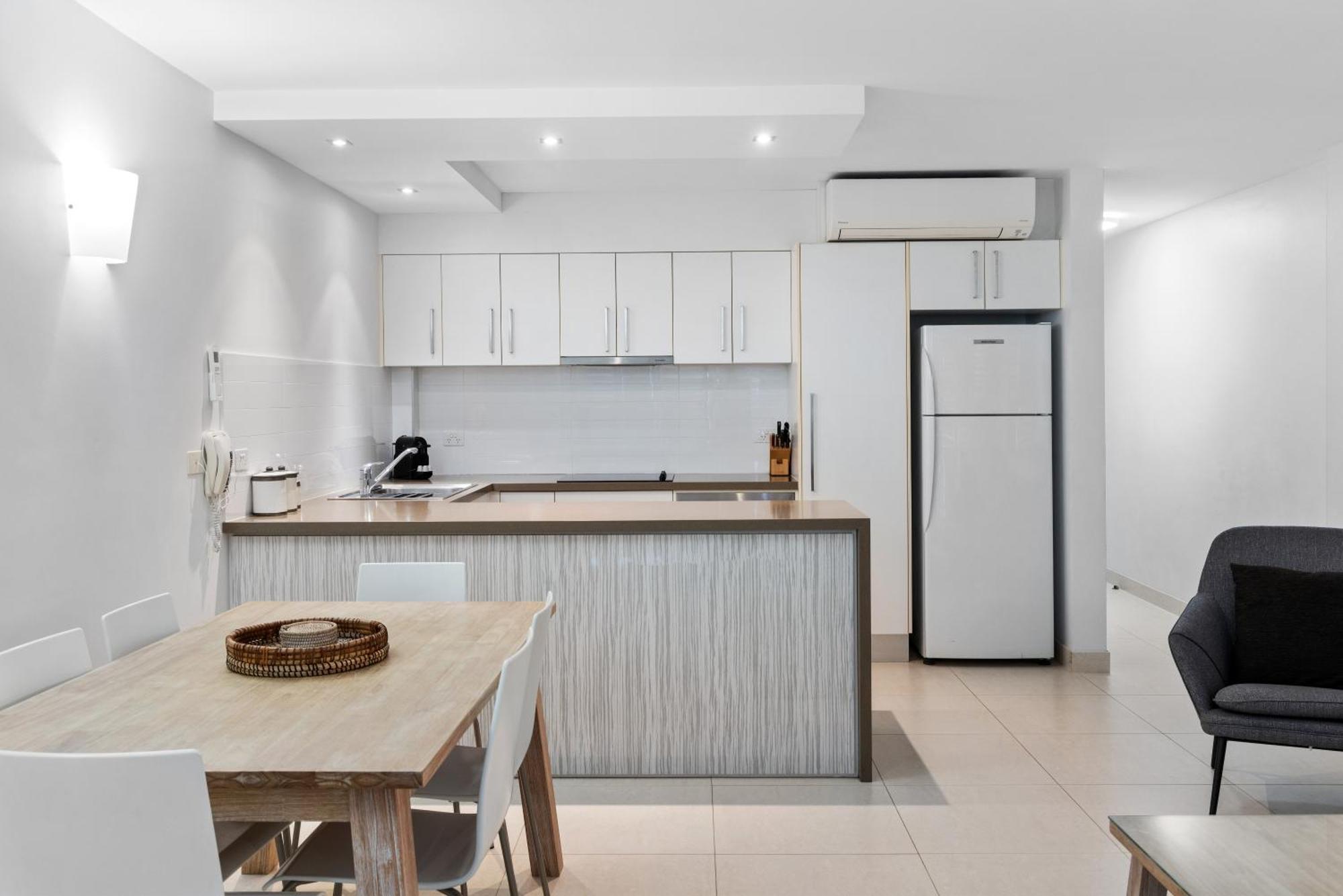 Fairshore 12: Absolute Beachfront, Direct Beach & Pool Access Noosa Heads Eksteriør billede
