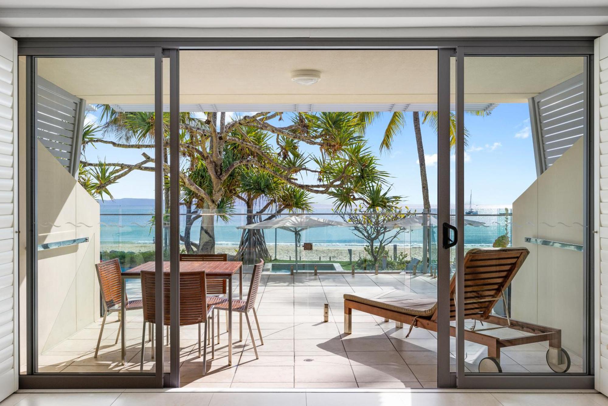 Fairshore 12: Absolute Beachfront, Direct Beach & Pool Access Noosa Heads Eksteriør billede